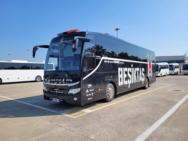 Farhym, Beşiktaş Futbol Takımı Otobüsünün Hava Kanalları ve Bagaj Raflarını Üretiyor